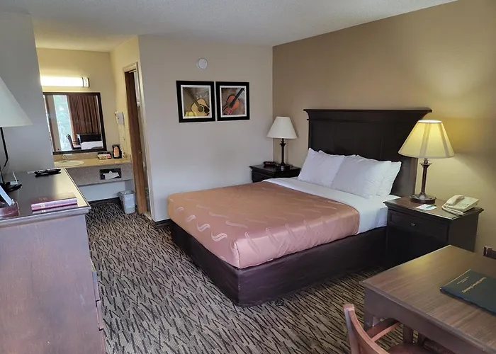 Quality Inn West